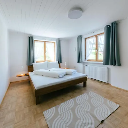 Wallis Apartman Raggal