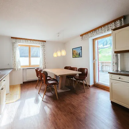 Wallis Apartman Raggal